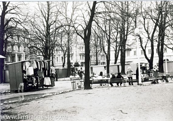 Piazza Libertà anni '70